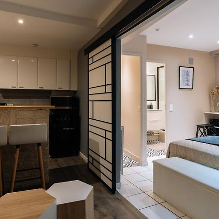 パリChic & Stylish 1Bd Apart Louvre-Rivoli!アパートメント エクステリア 写真