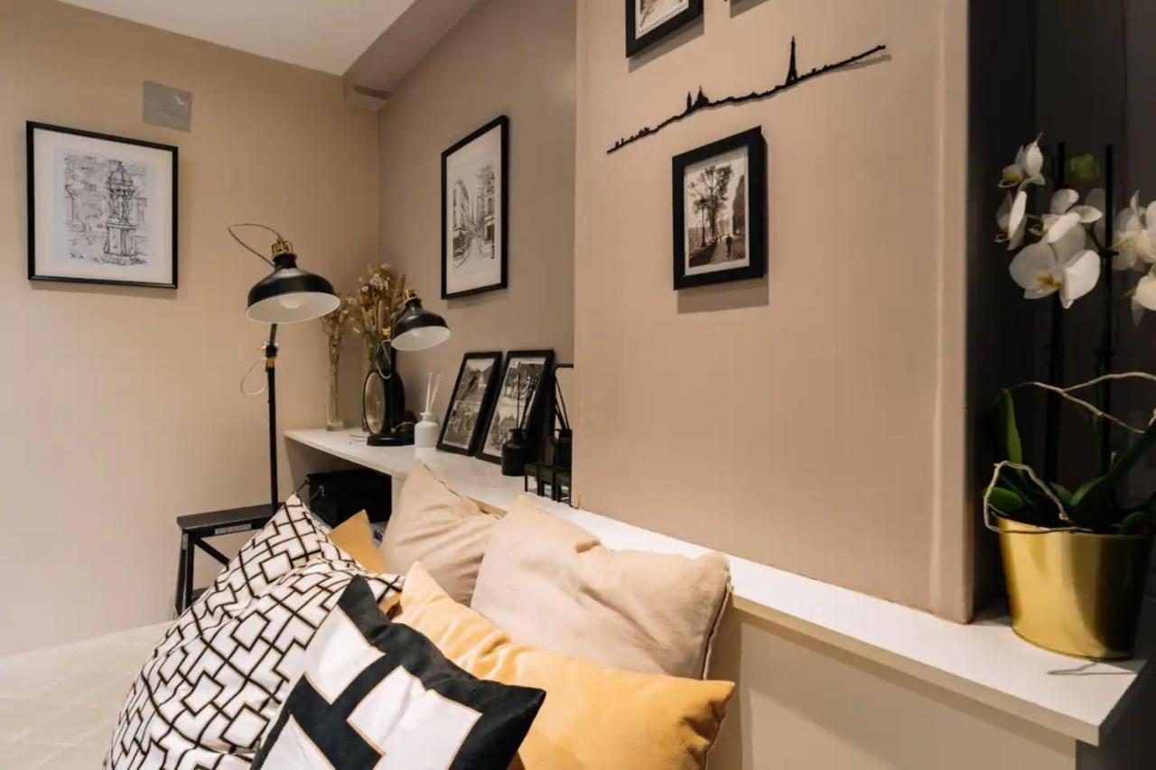 パリChic & Stylish 1Bd Apart Louvre-Rivoli!アパートメント エクステリア 写真